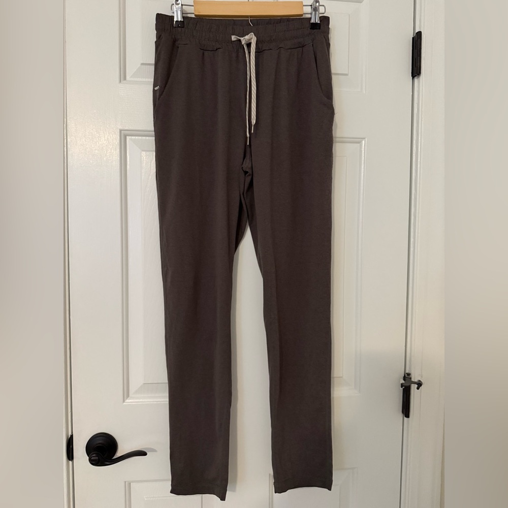 Vuori Men's Joggers - Like new